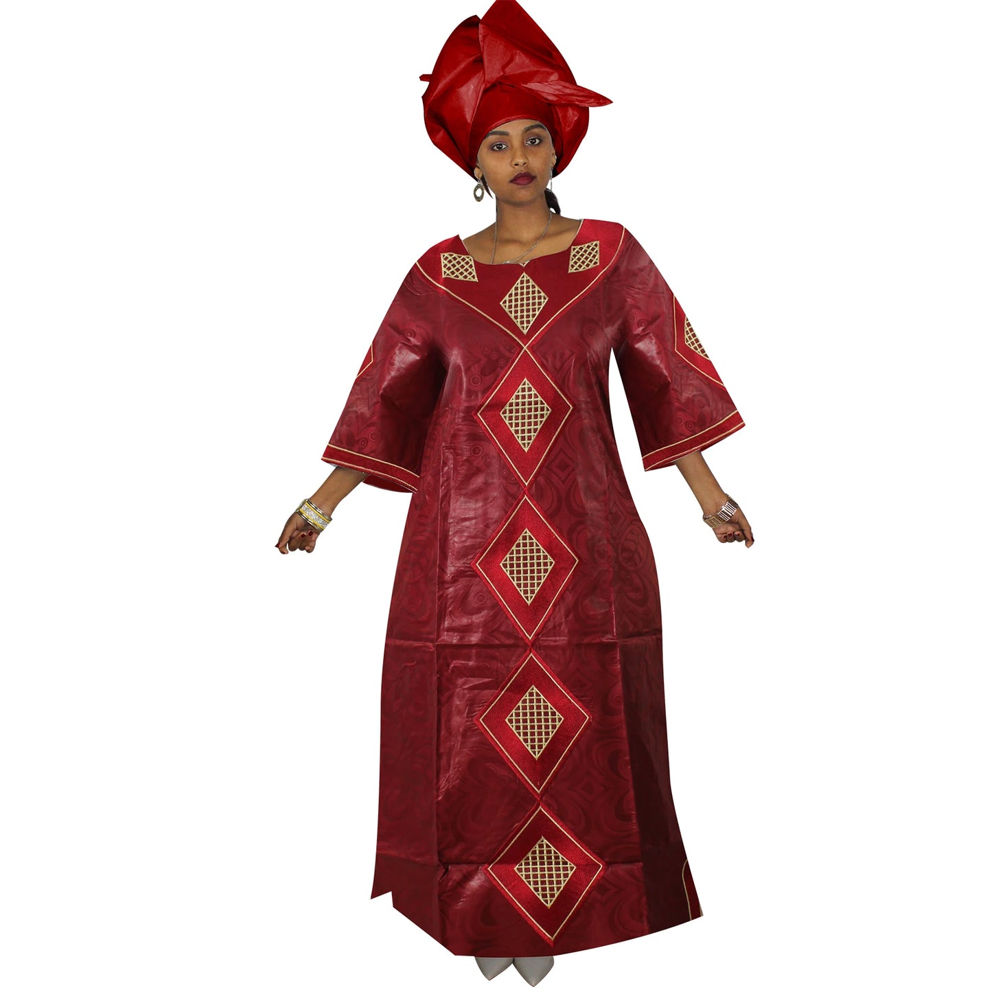 Robes africaines pour femme en bazin riche avec design brodé — robe longue