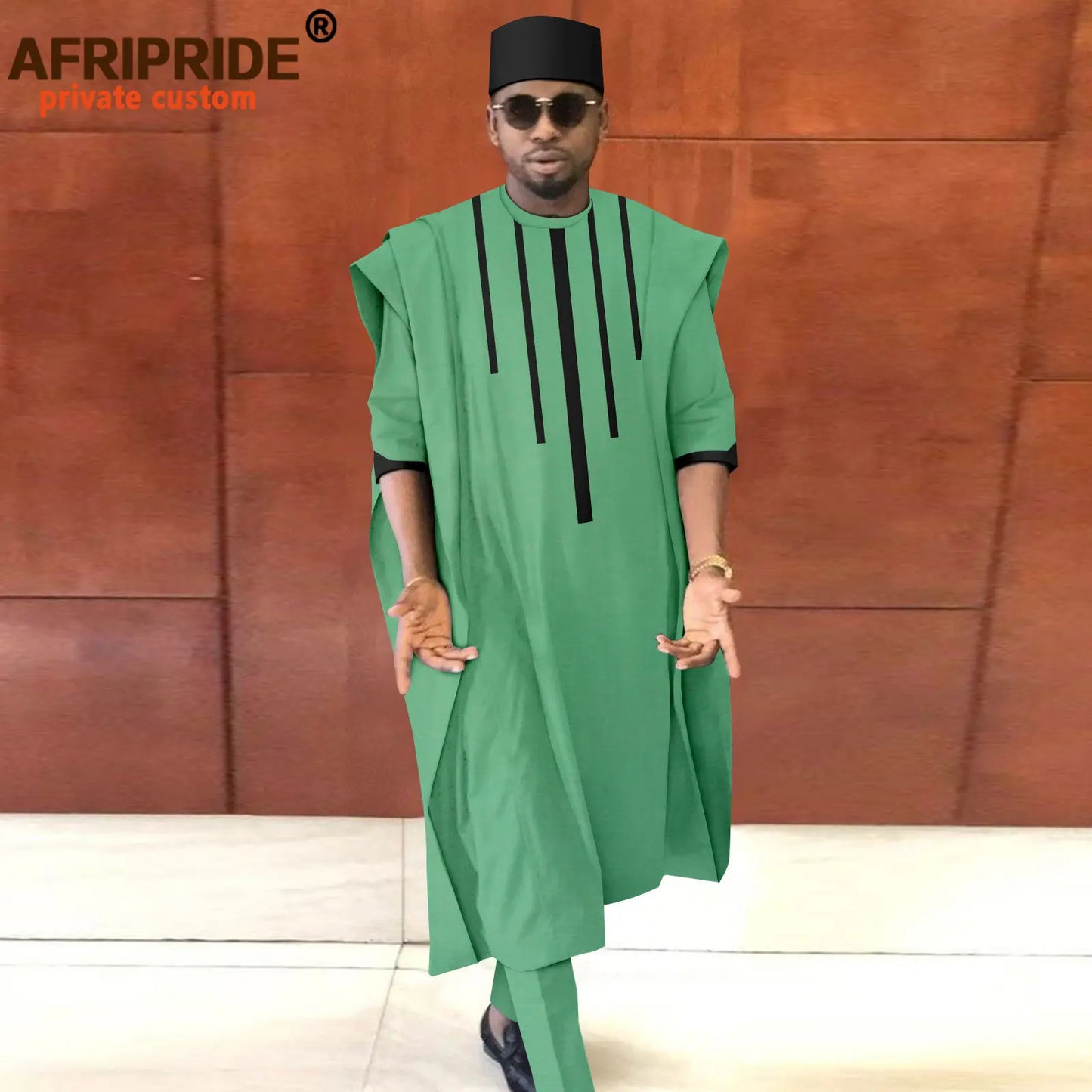 Tenue africaine pour homme – Ensemble Dashiki Agbada 3 pièces avec chemise, pantalon et chapeau traditionnel (style tribal) – Réf. A2216165